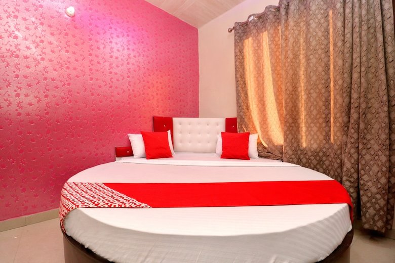 Oyo 24417 Hotel Seven Inn