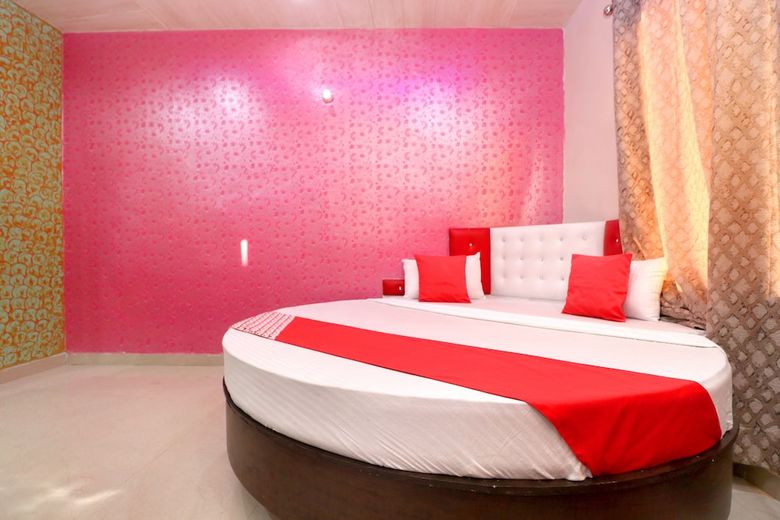 Oyo 24417 Hotel Seven Inn