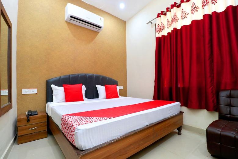 Oyo 24417 Hotel Seven Inn