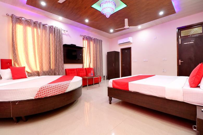 Oyo 24417 Hotel Seven Inn