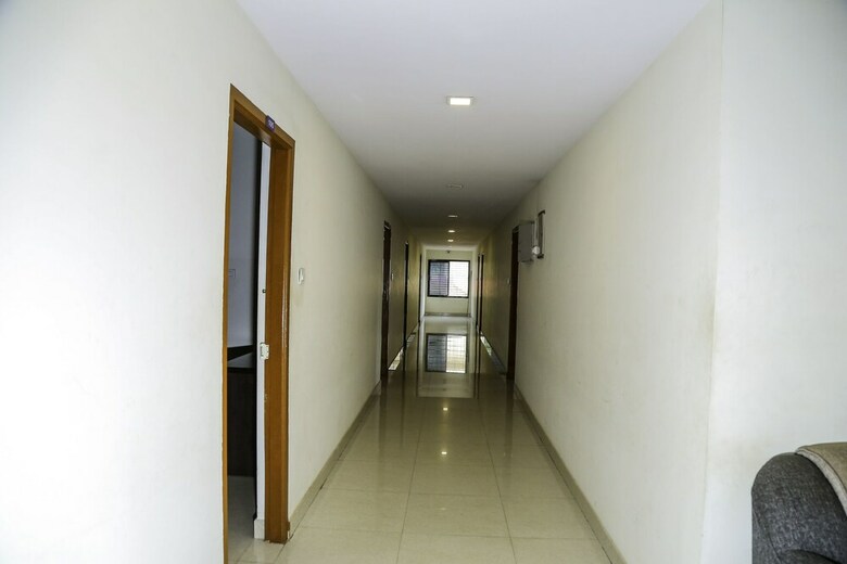 Oyo 24265 Hotel Nagu Palace