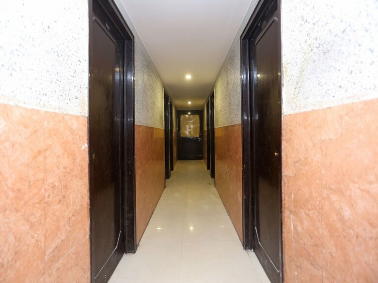 Hotel Oyo 22507 Anjuman