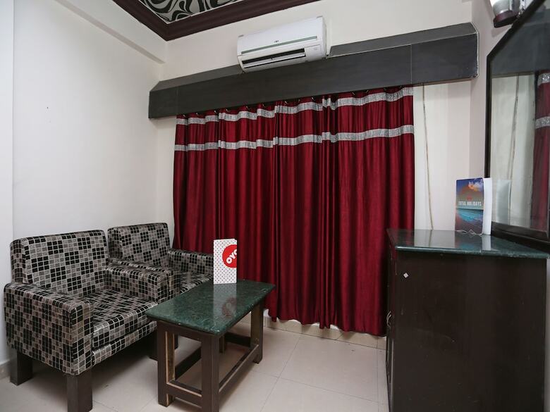 Hotel Oyo 22507 Anjuman