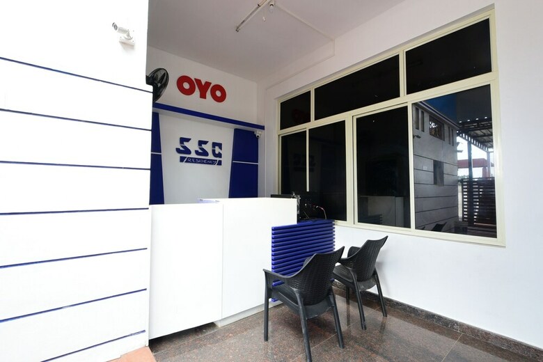 Hotel Oyo 24476 Ssg Residency