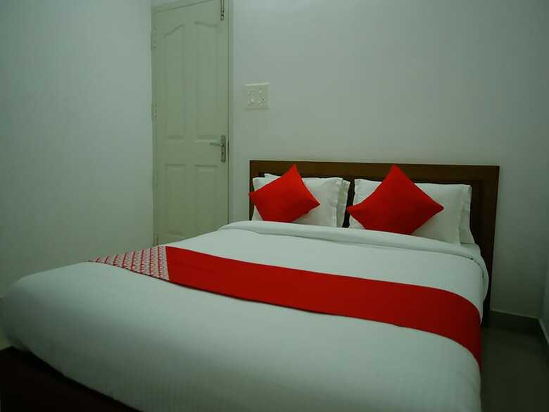 Hotel Oyo 26964 Palm View Residency