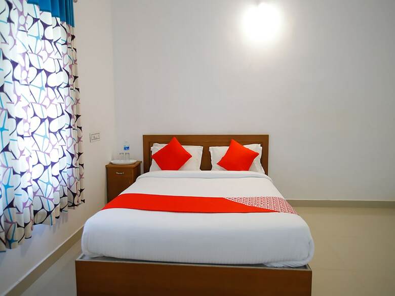 Hotel Oyo 26964 Palm View Residency