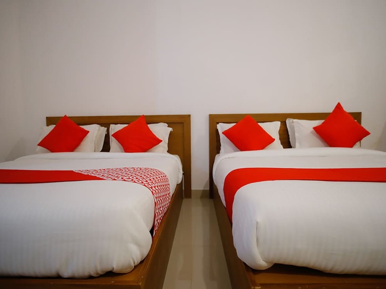 Hotel Oyo 26964 Palm View Residency