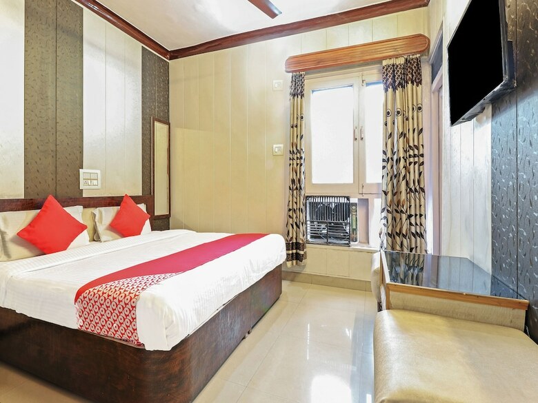 Hotel Oyo 24244 Chamunda View