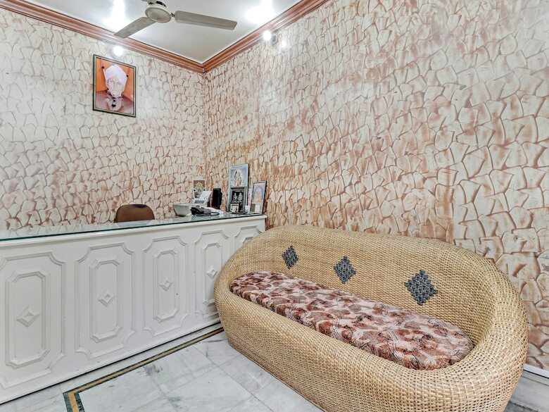 Hotel Oyo 24244 Chamunda View