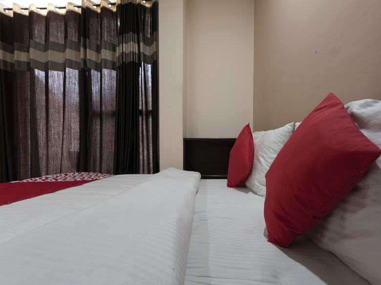 Hotel Oyo 19141 Diamond Vaishali