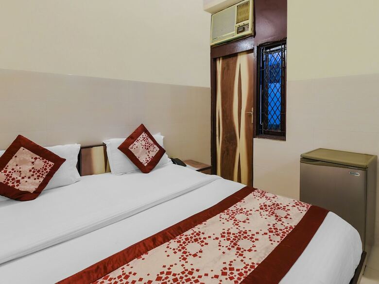 Hotel Oyo 22322 Shubham Palace