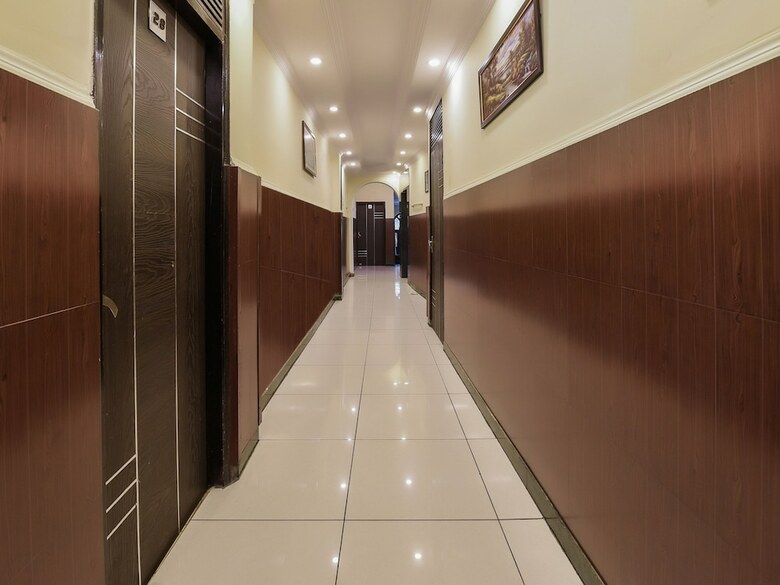 Hotel Oyo 22322 Shubham Palace