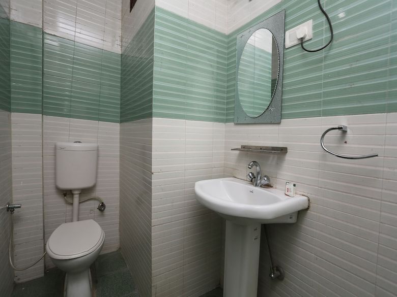 Hotel Oyo 26745 Log Inn
