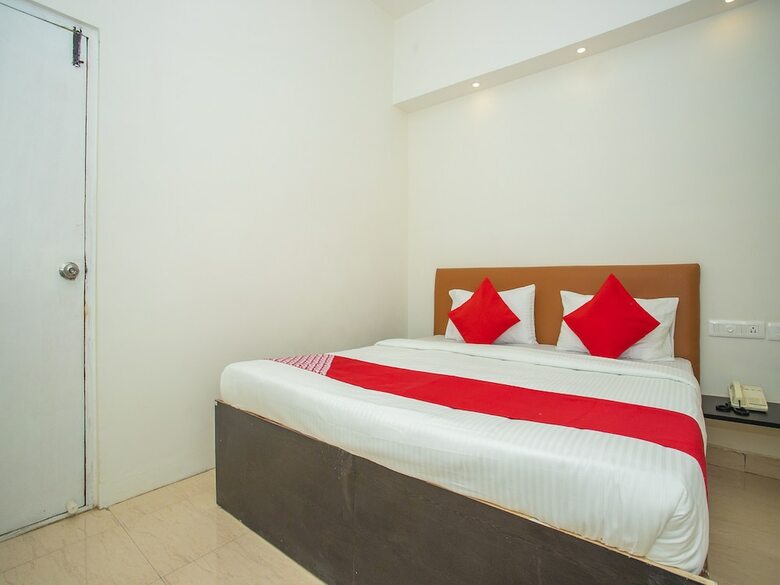 Hotel Oyo 18544 Amm Residency