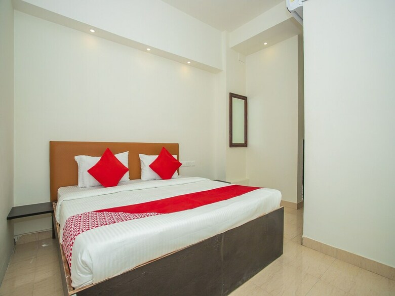 Hotel Oyo 18544 Amm Residency