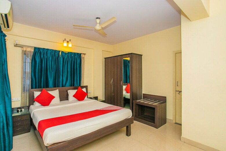 Hotel Oyo 18923 Mel's Regency