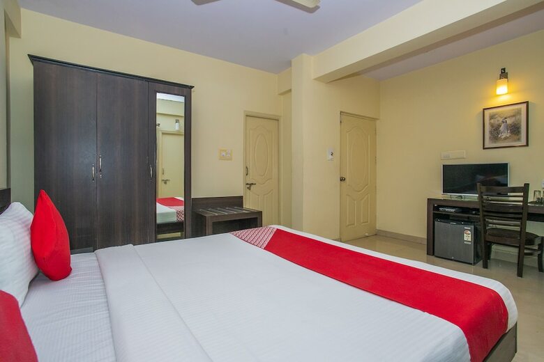 Hotel Oyo 18923 Mel's Regency