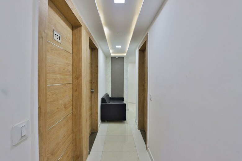 Oyo 18485 Hotel Lincoln
