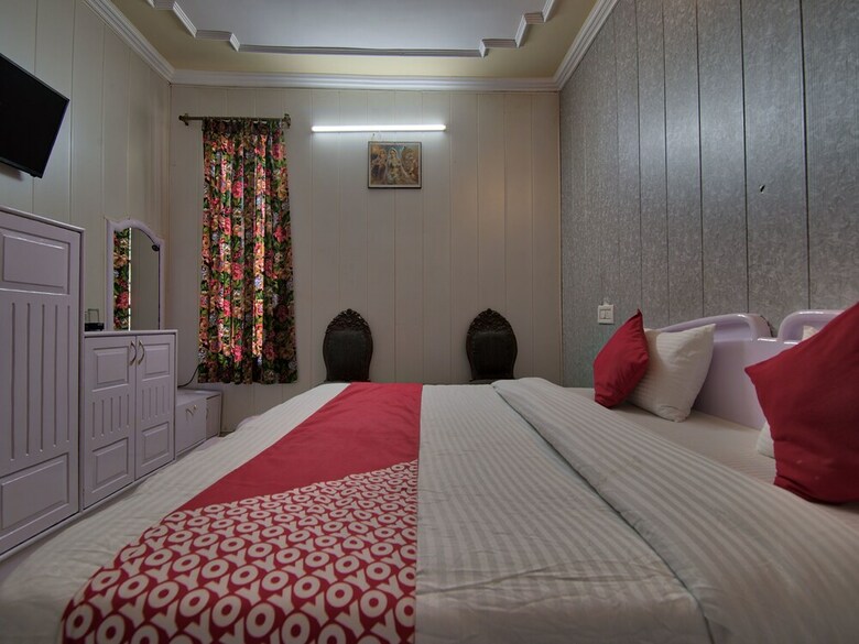 Oyo 7025 Hotel Lake View