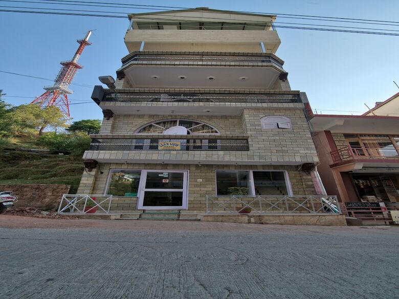 Oyo 7025 Hotel Lake View