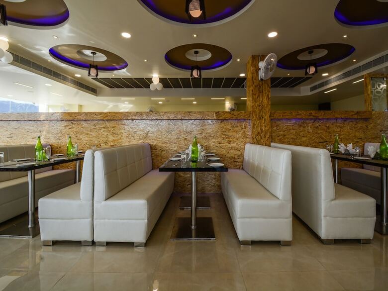 Oyo 22205 Hotel Atlantica