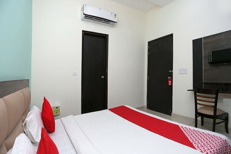 Hotel Oyo 15733 A-1 Residency