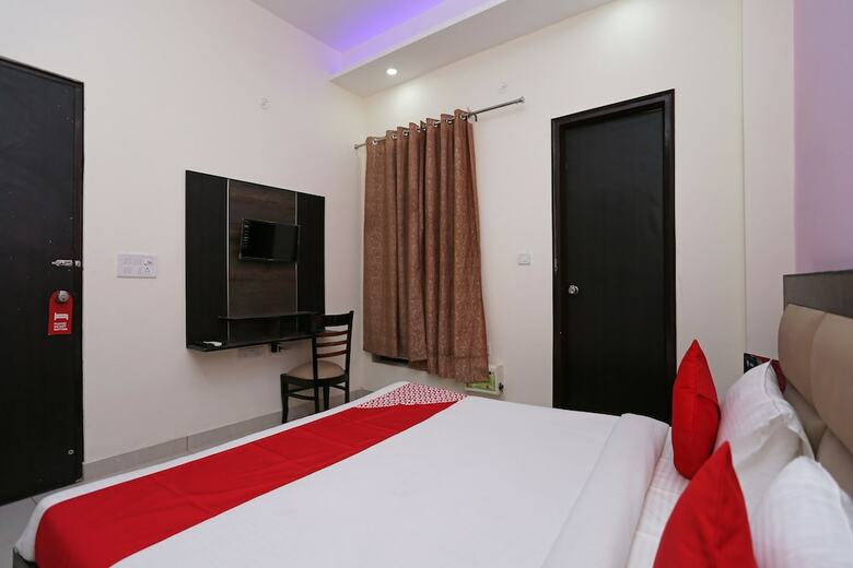 Hotel Oyo 15733 A-1 Residency