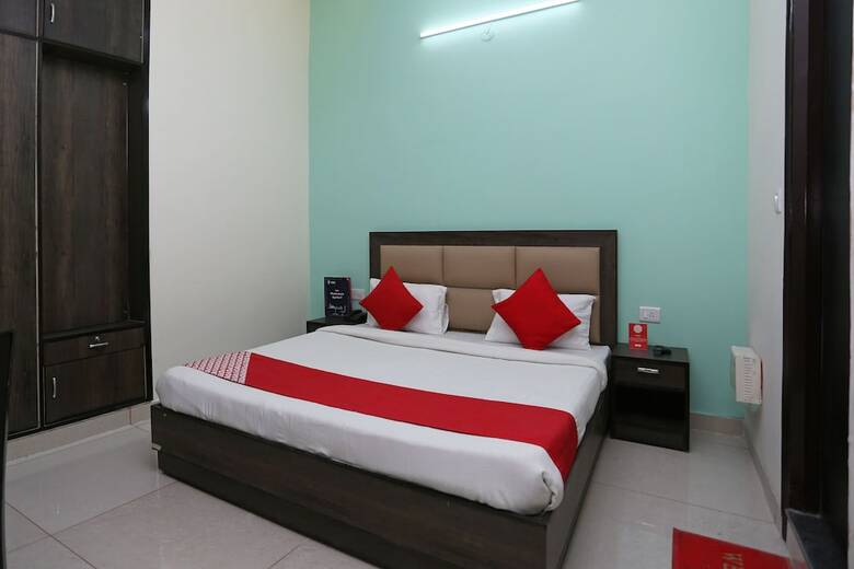 Hotel Oyo 15733 A-1 Residency