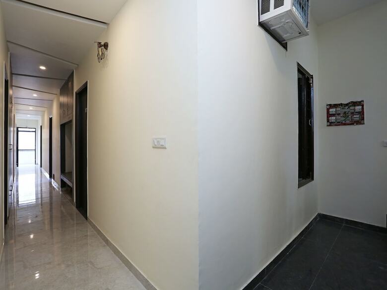 Hotel Oyo 15733 A-1 Residency