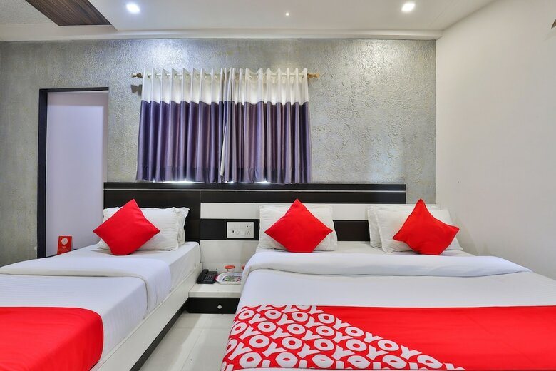Hotel Oyo 18807 Vrajbhoomi
