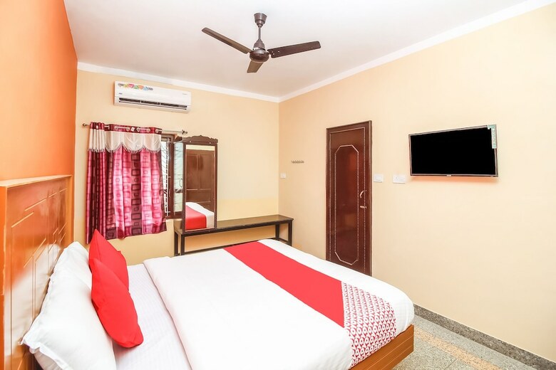 Hotel Oyo 26607 Sri Subbiah Inn
