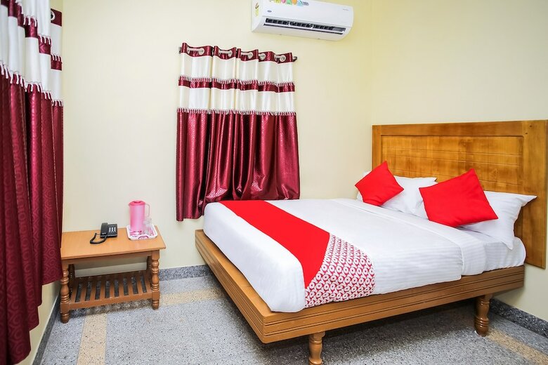 Hotel Oyo 26607 Sri Subbiah Inn