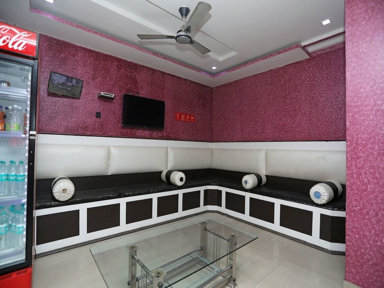 Hotel Oyo 14983 Gwala Guest House