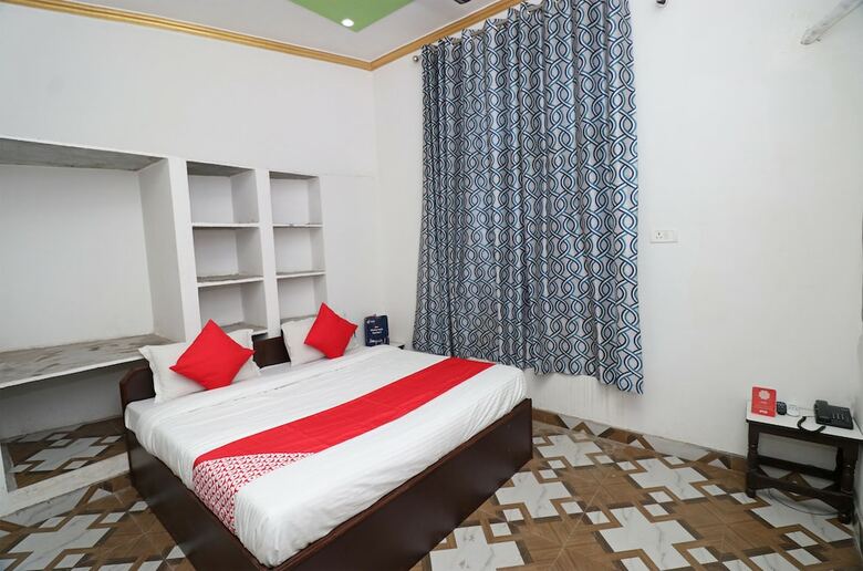 Oyo 23121 Hotel 4 U