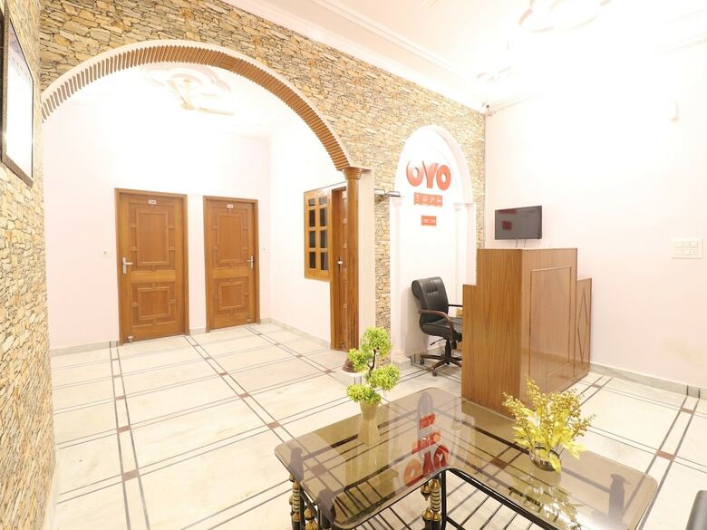 Hotel Oyo 26449 Rajdhani Residency