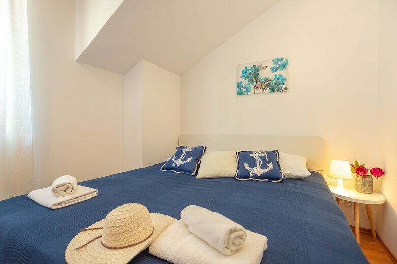Apartments Mondo