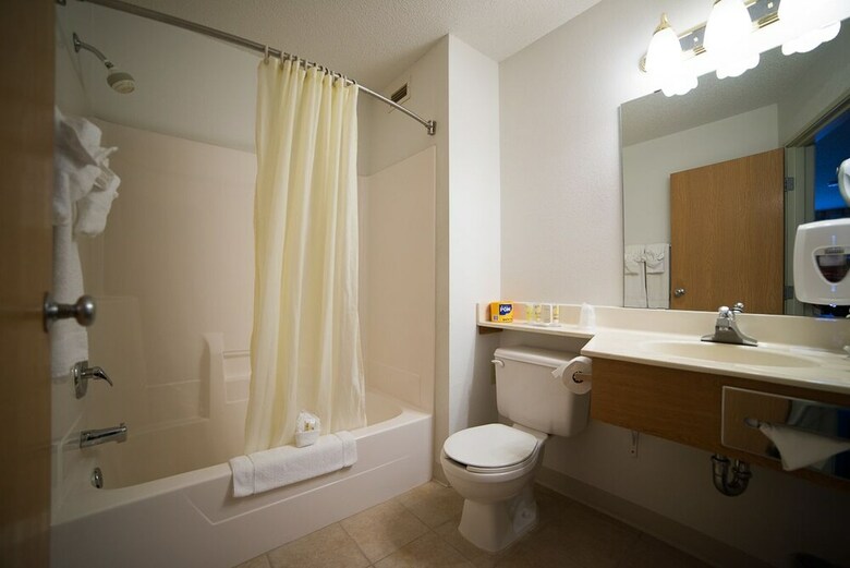 Motel River Valley Inn & Suites