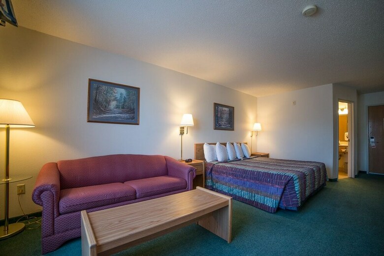 Motel River Valley Inn & Suites