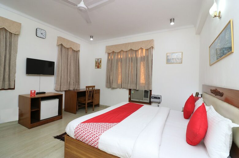 Hotel Oyo 25106 Swastik Hospitality