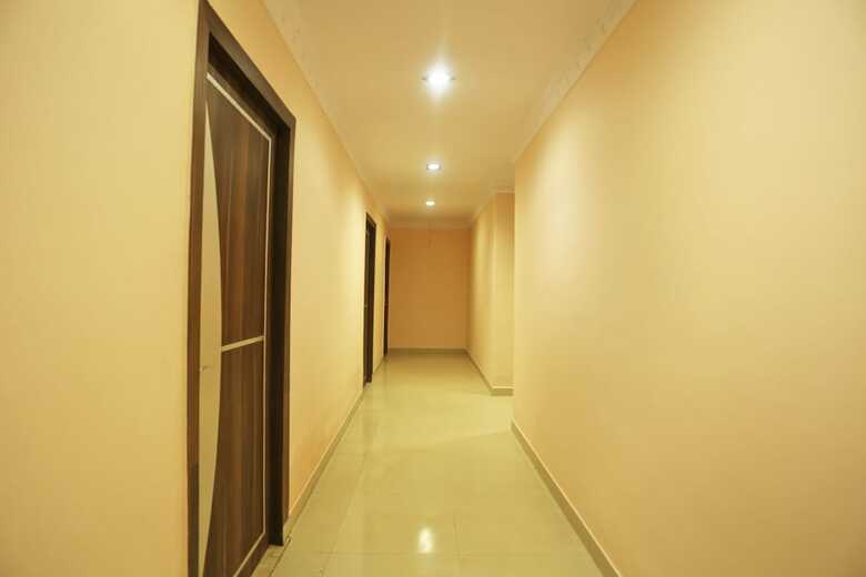 Hotel Oyo 14624 Hari Dham