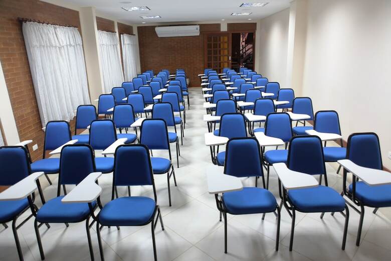 Hotel Pir� Mi�na