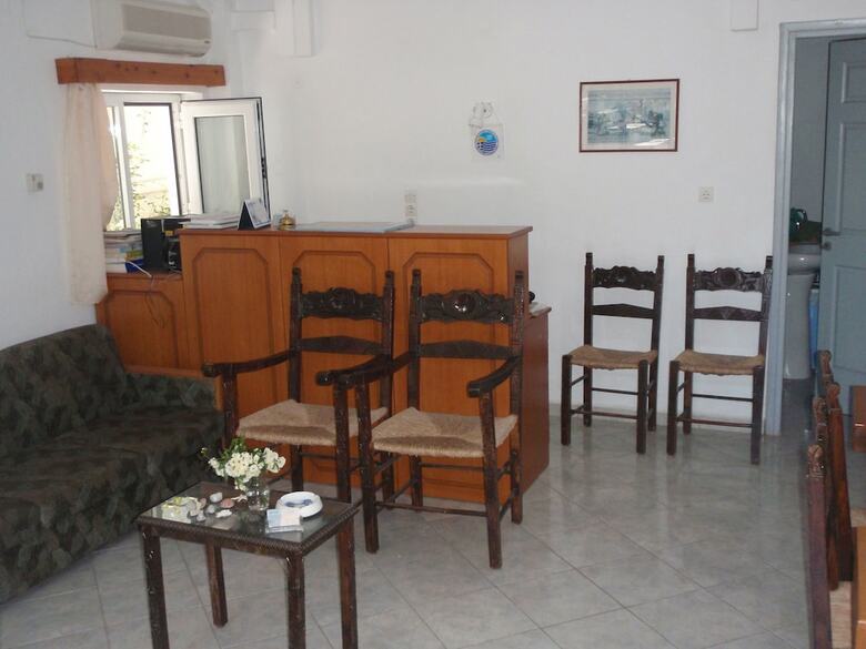 Apartamentos Niriis Hotel