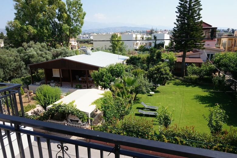 Apartamentos Niriis Hotel