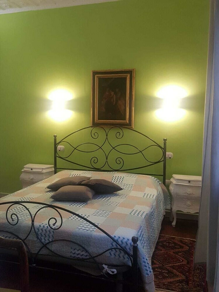 Bed & Breakfast 3b