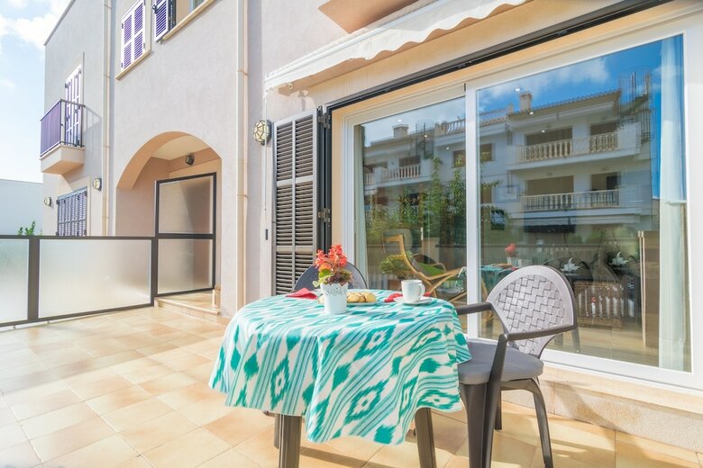 Villa Lluna Home