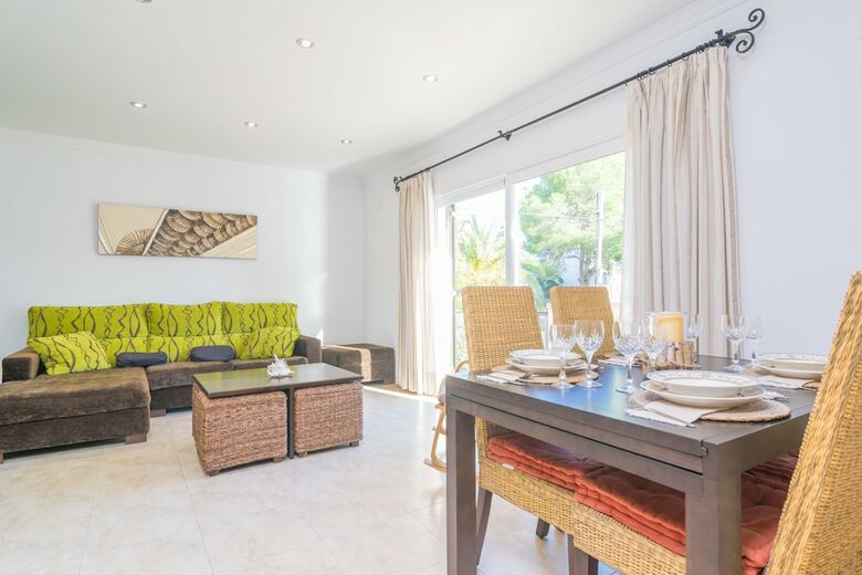Villa Lluna Home