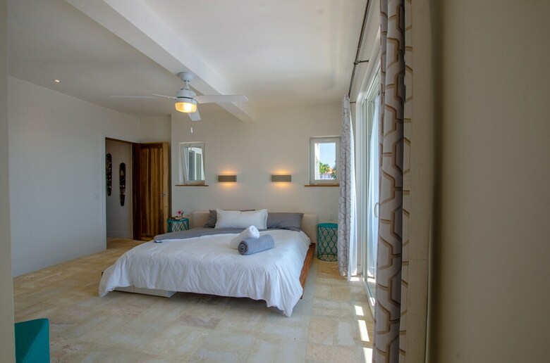 Villa Topaz