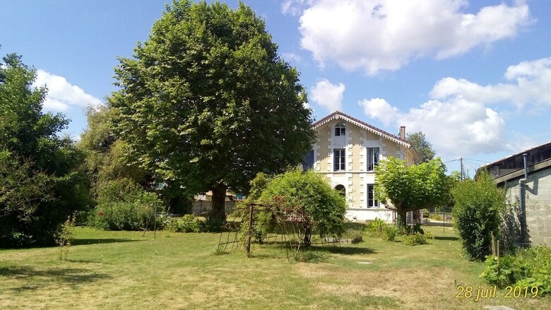 Hotel Chambre D'h�tes Montplaisir
