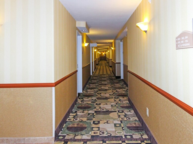 Hotel Comfort Inn & Suites