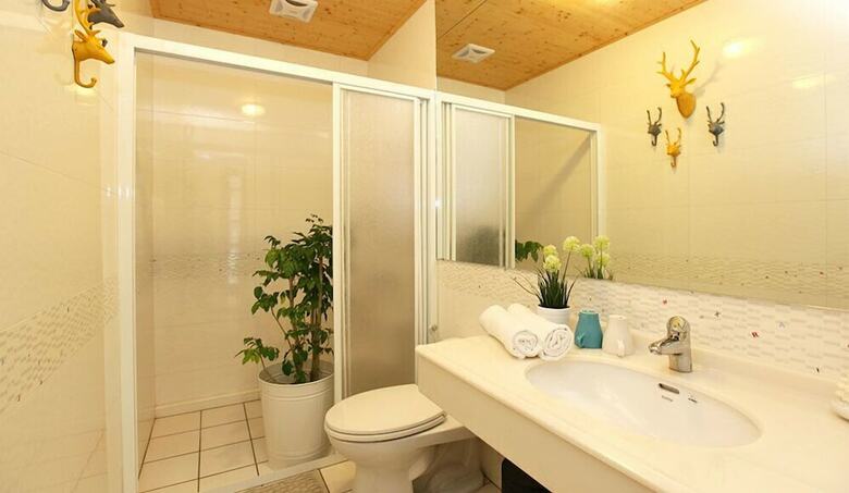 Hotel Hi Zebra Travel B&B